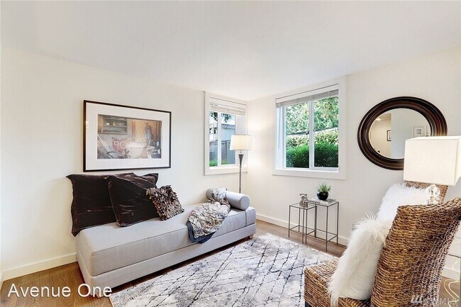 Building Photo - 1 br, 1 bath House - 9013 16th Ave SW #11