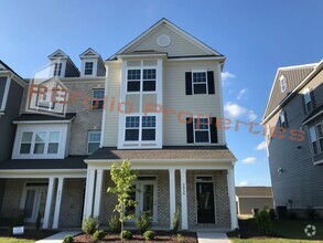 Building Photo - 2910 Great Lawn Rd