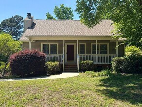 Building Photo - 2083 Ridgecrest Rd