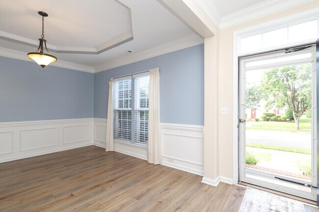 Foto del edificio - Welcome to this stunning 3-bedroom, 2-bath...