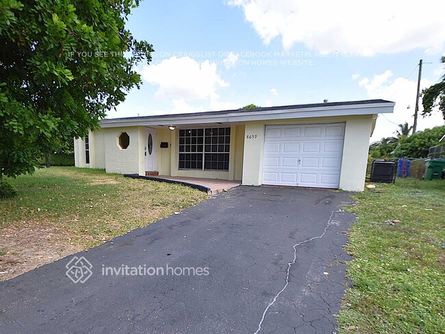 Building Photo - 8659 Sheraton Dr