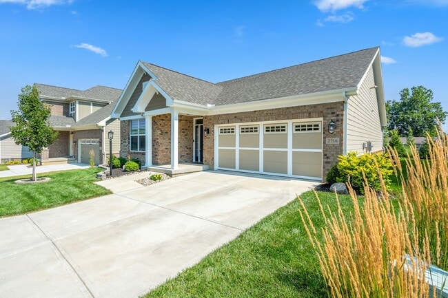 Photo - 2716 E Millstone Dr House
