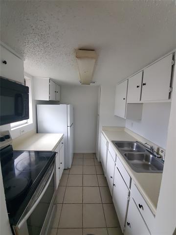 Foto del edificio - 6050 Melody Ln