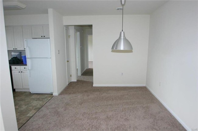 Building Photo - 511 Prospect Ave