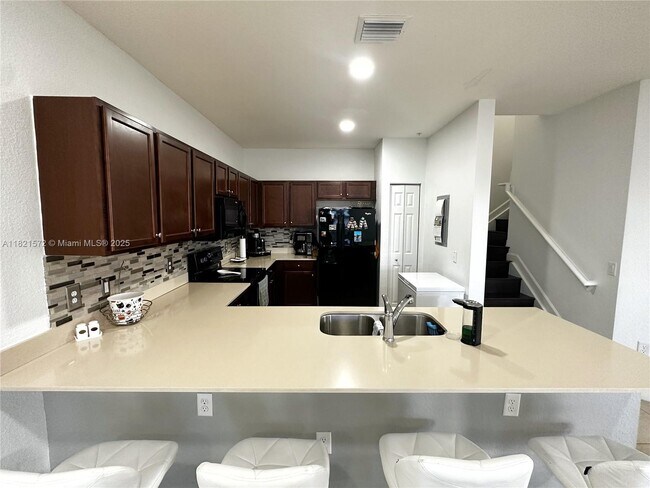 Foto del edificio - 260 NW 109th Ave
