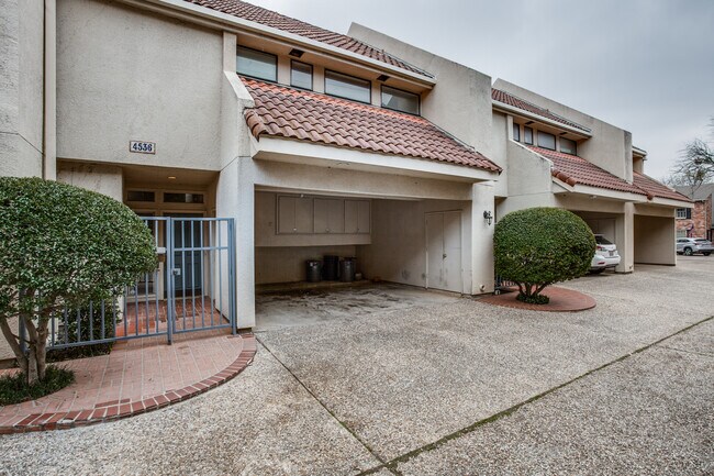 Foto del edificio - 4536 Glenwick Ln