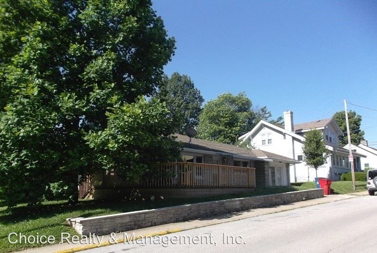 Building Photo - 2 br, 1 bath House - 619 N. Washington Street