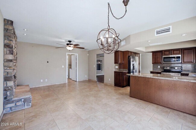 Building Photo - 6259 E Acoma Dr