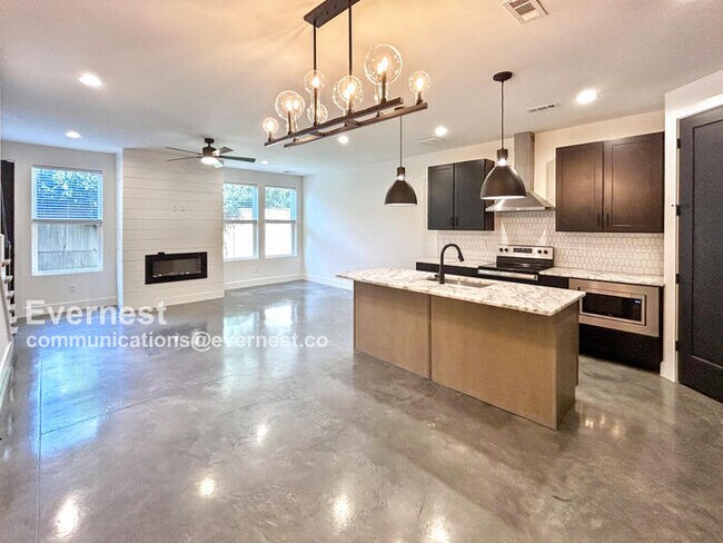 Foto del edificio - 357 Hester Ave