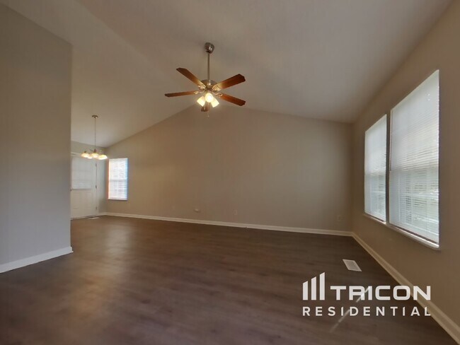 Foto del edificio - 64 Sweet Thorne Cir