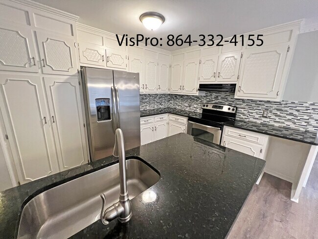 Kitchen - 100 Harrogate Ct