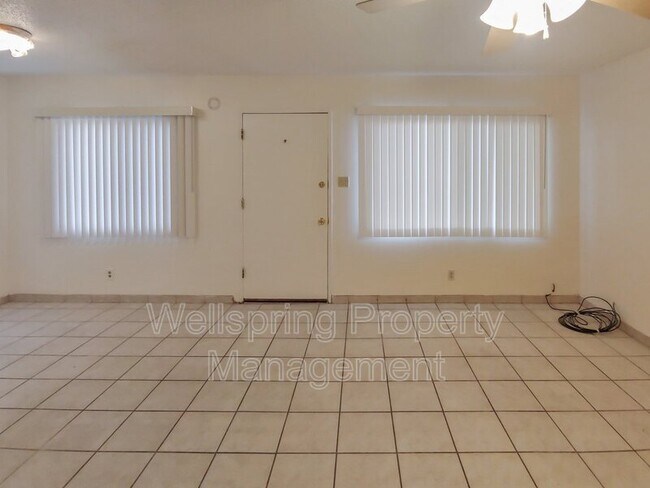 Foto del edificio - 213 Panamint Ave