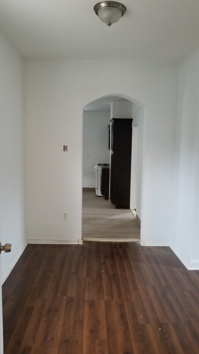 Foto del edificio - 200 N Burgher Ave