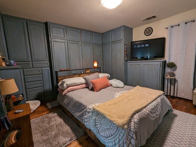 Foto del edificio - 13690 Westward Dr