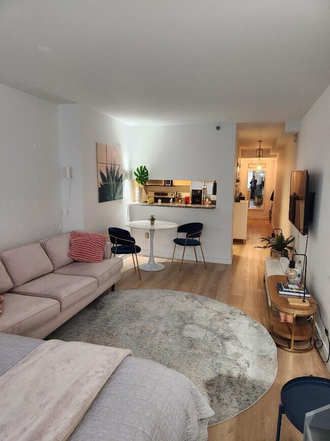Foto del edificio - 0 bedroom in New York NY 10128