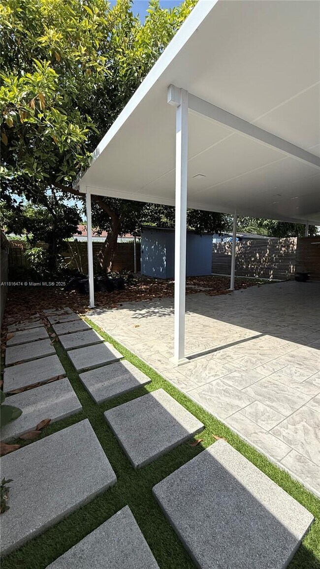 Foto del edificio - 1380 SW 20th St