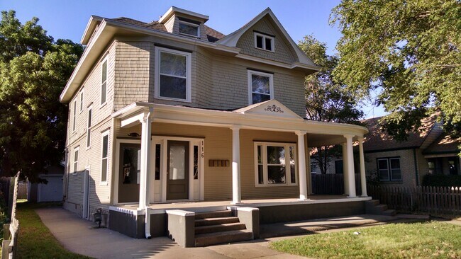 Building Photo - 116 W Jewell Ave