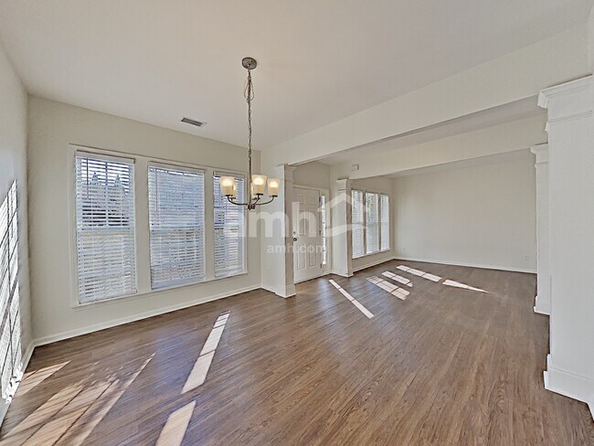 Building Photo - 316 Ridgewood Trail