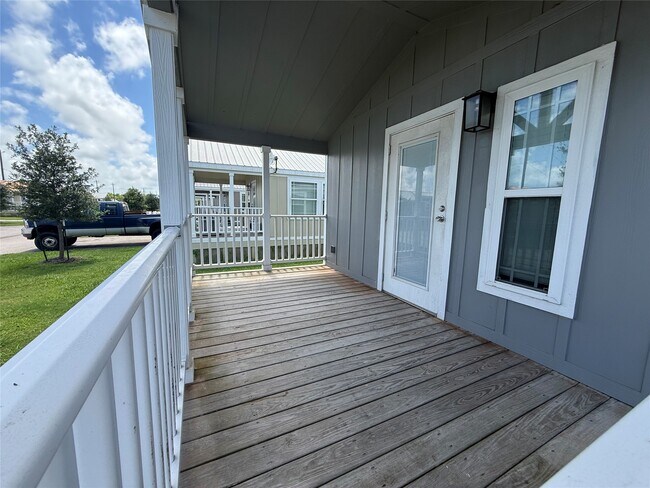 Building Photo - 3127 Maverick Lp