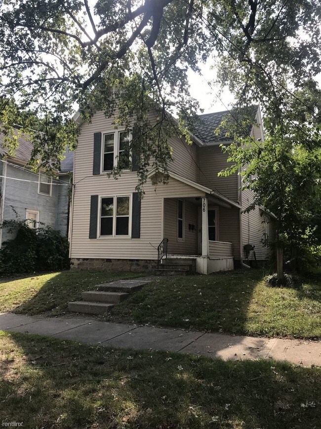 706 2nd St, Jackson, MI 49203 Room for Rent in Jackson, MI