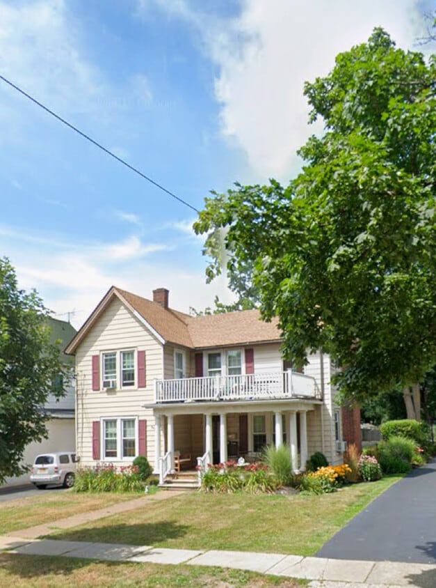 Primary Photo - 245 Union St