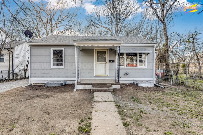 Primary Photo - 629 N Spruce St