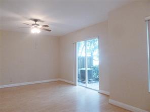 Building Photo - 6875 Julia Gardens Dr