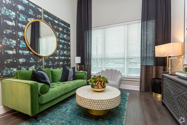 1 BR, 1 BA - 734 SF - Canal 1535 Apartments