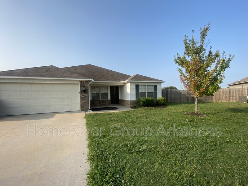 Primary Photo - 3750 Alliance Dr