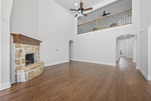 Building Photo - 447 Dry Canyon Dr