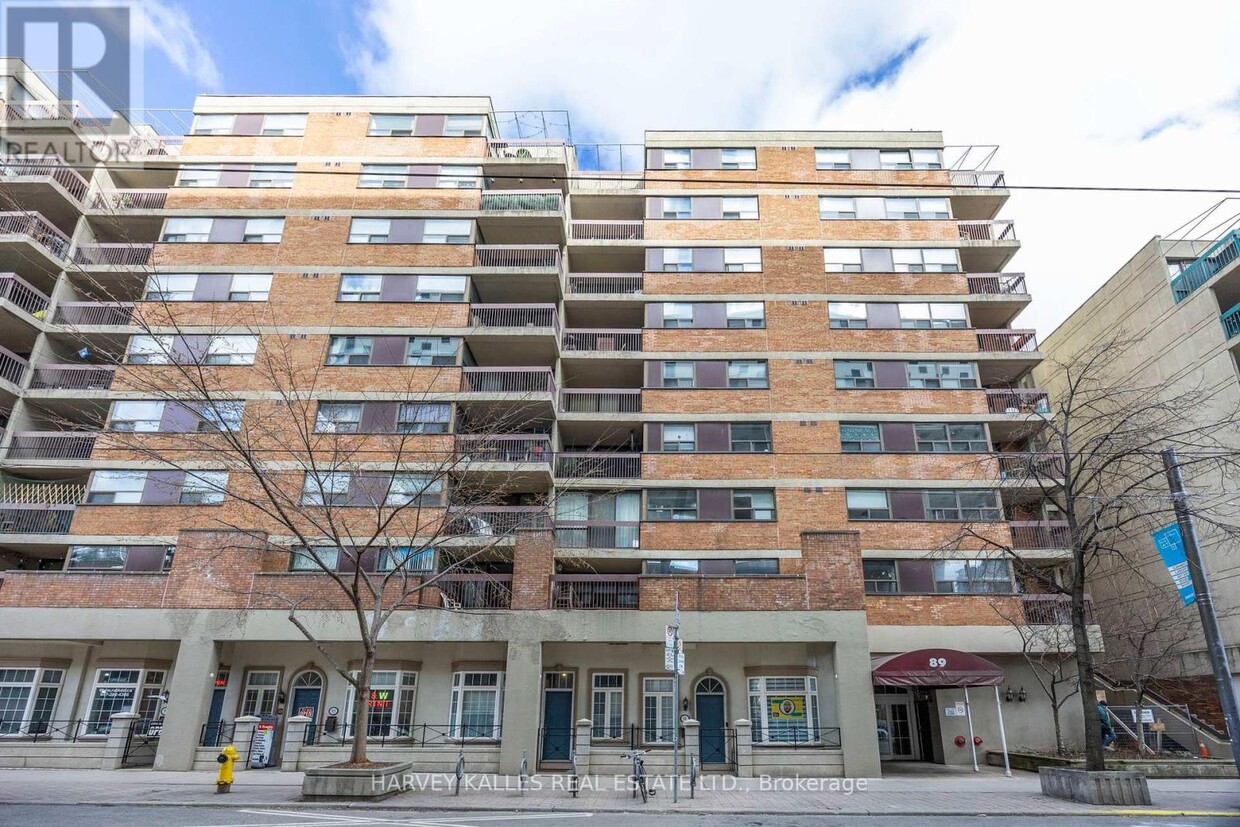 Primary Photo - 89-989 McCaul St