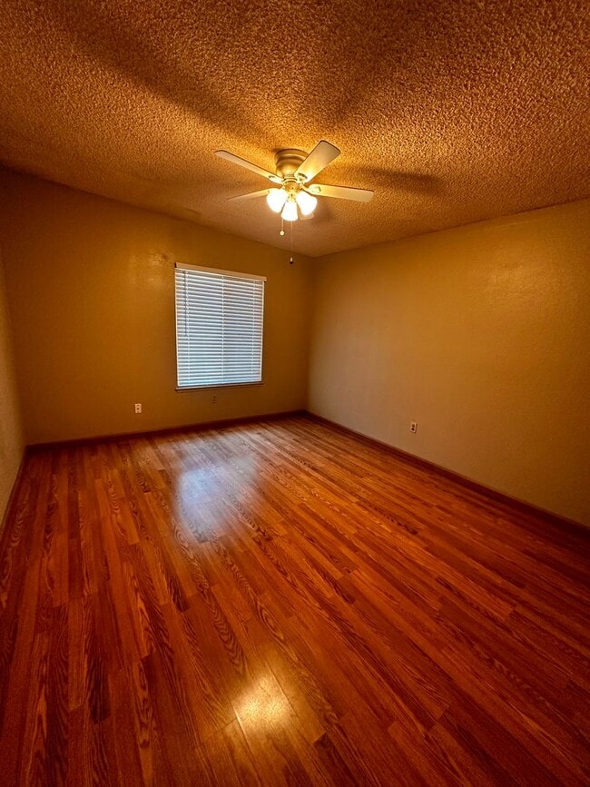 Foto del edificio - 3613 Sampson Ct