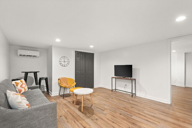 Foto del edificio - 1849 Fox Chase Dr