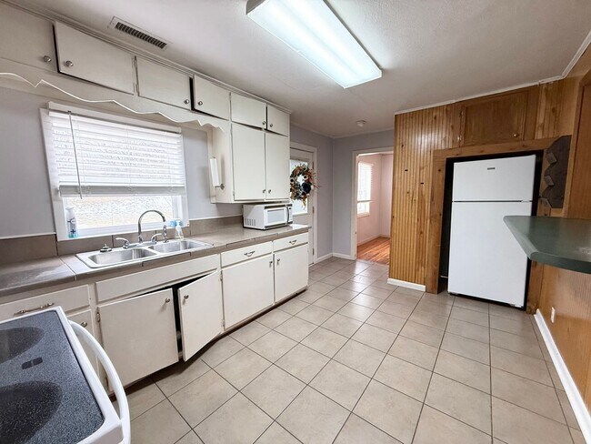 Foto del edificio - 603 Gideon St