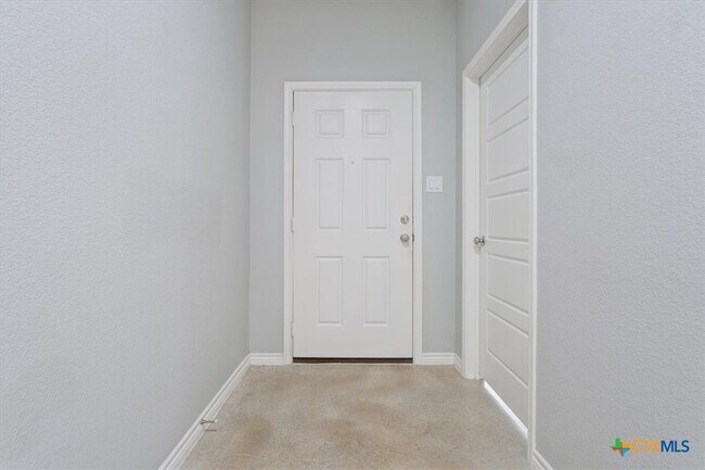 Building Photo - 1468 Dryden Ave