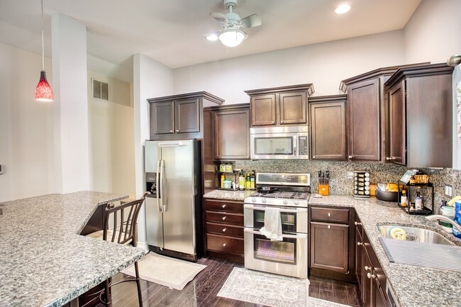 Foto del edificio - 314 E Tall Oaks Ln