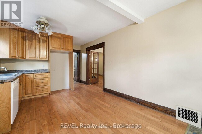 Photo du bâtiment - 4988 Morrison St