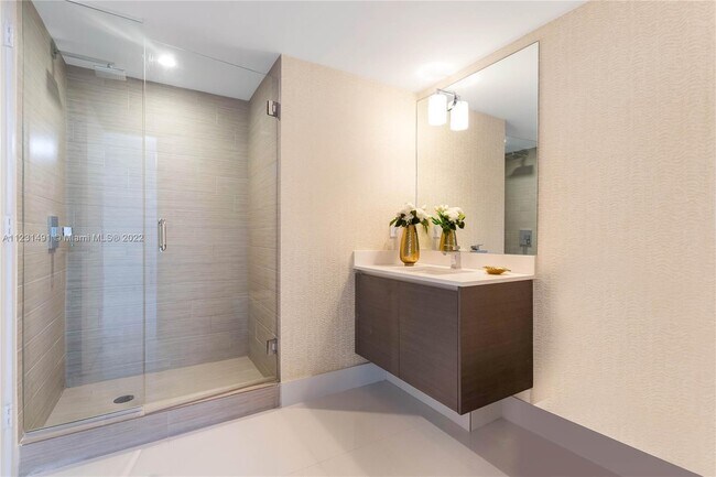 Building Photo - 330 Sunny Isles Blvd