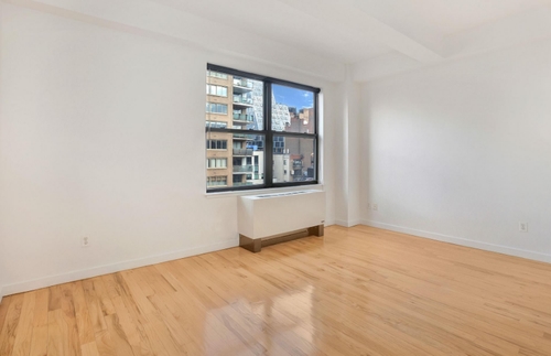 Building Photo - 62 W 14th St