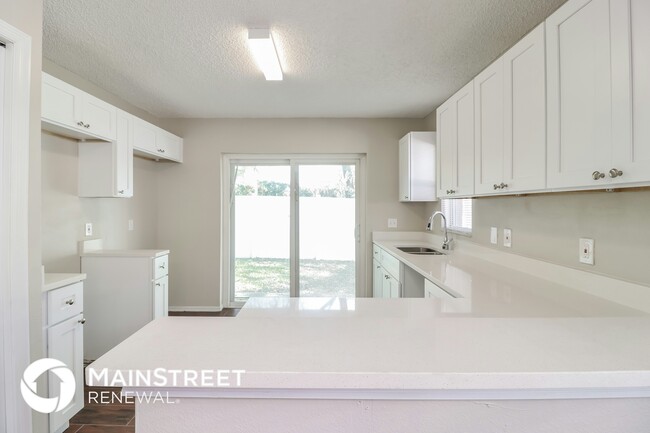 Building Photo - 9901 Morris Glen Way