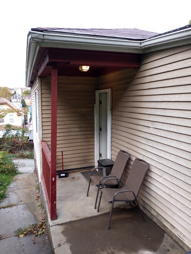 206 Brandon Way, Mount Oliver, PA 15210 House for Rent in Mount
