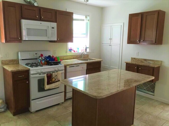 Foto del edificio - Providence/Smith Hill – Two bed First Floo...
