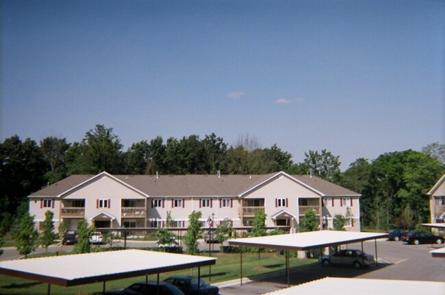 Foto del edificio - Whitmore Lake Apartments