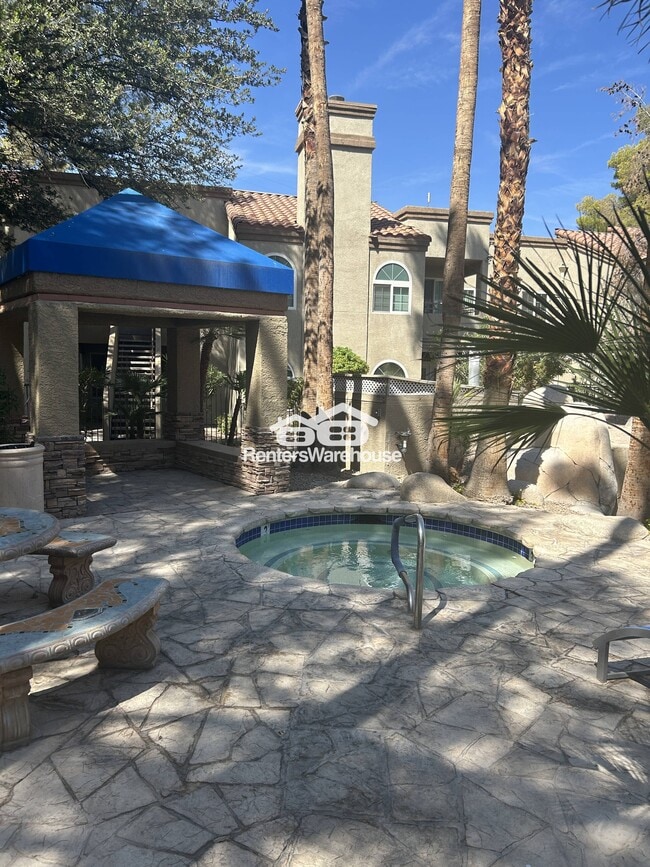 Building Photo - 3145 E Flamingo Rd