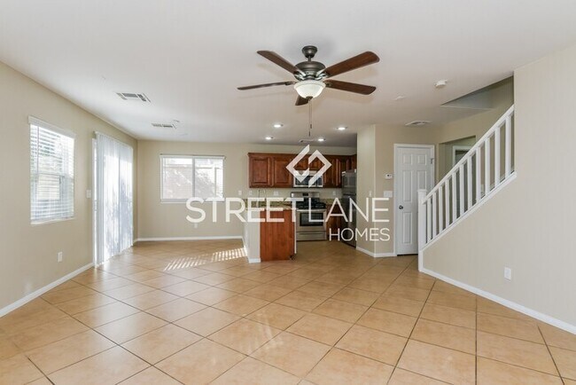 Building Photo - REDUCED!