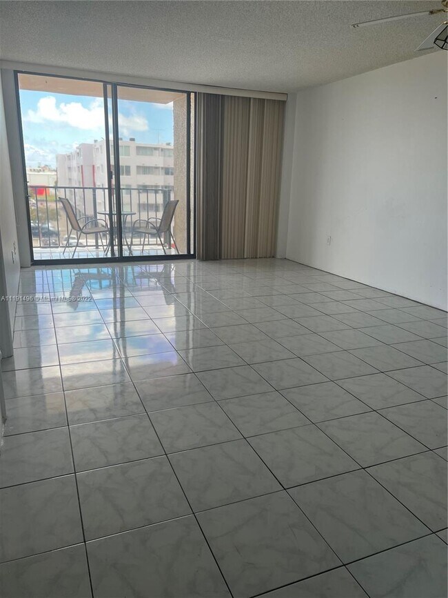 Foto del edificio - 16751 NE 9th Ave