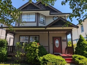 Building Photo - 36220 Shadbolt Ave