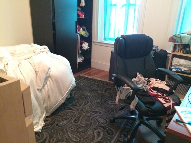 Foto del edificio - 1570 Massachusetts Ave