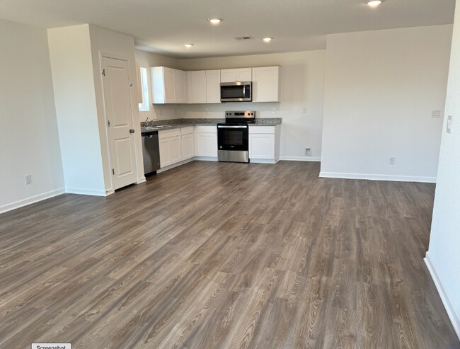 Building Photo - 1820 Emily Dr
