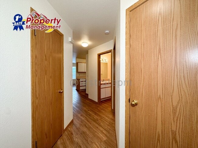 Foto del edificio - 1668 S Barlow Ln